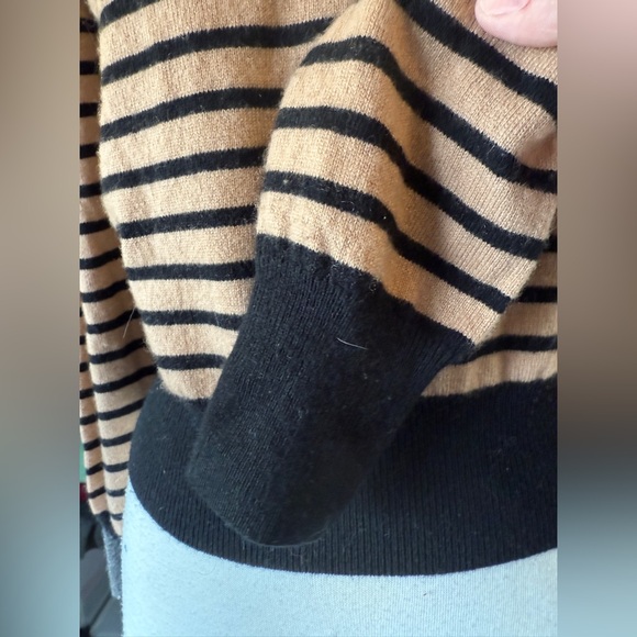 Wool/Cashmere Blend Camel/Black Striped Sweater from Naadam. M - Picture 4 of 10